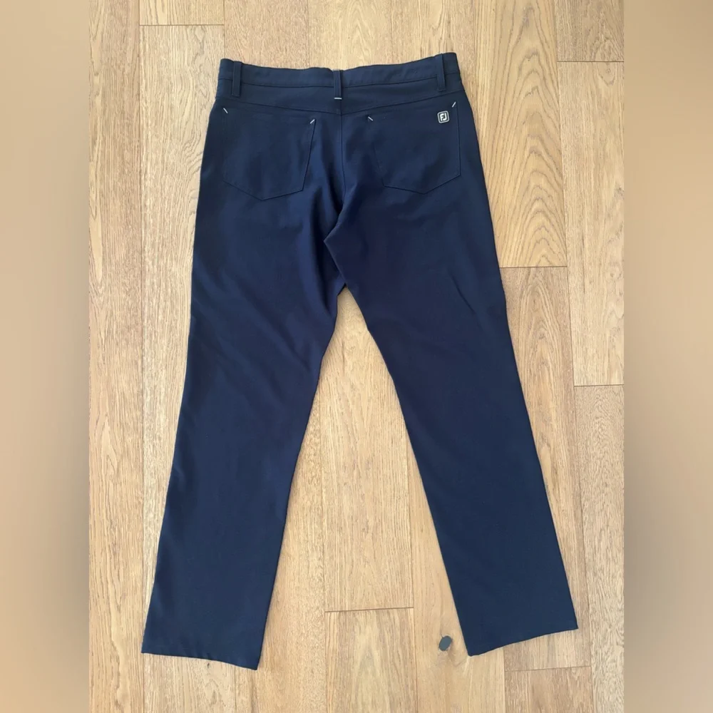 Footjoy Golf Pants Mens Size 33x32 Navy Blue Performance Athletic Fit Trousers